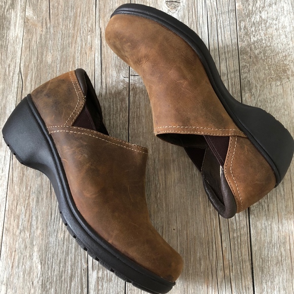 L.L. Bean Shoes - LLBean Brown Leather Slip on Comfort Mocs Size 9